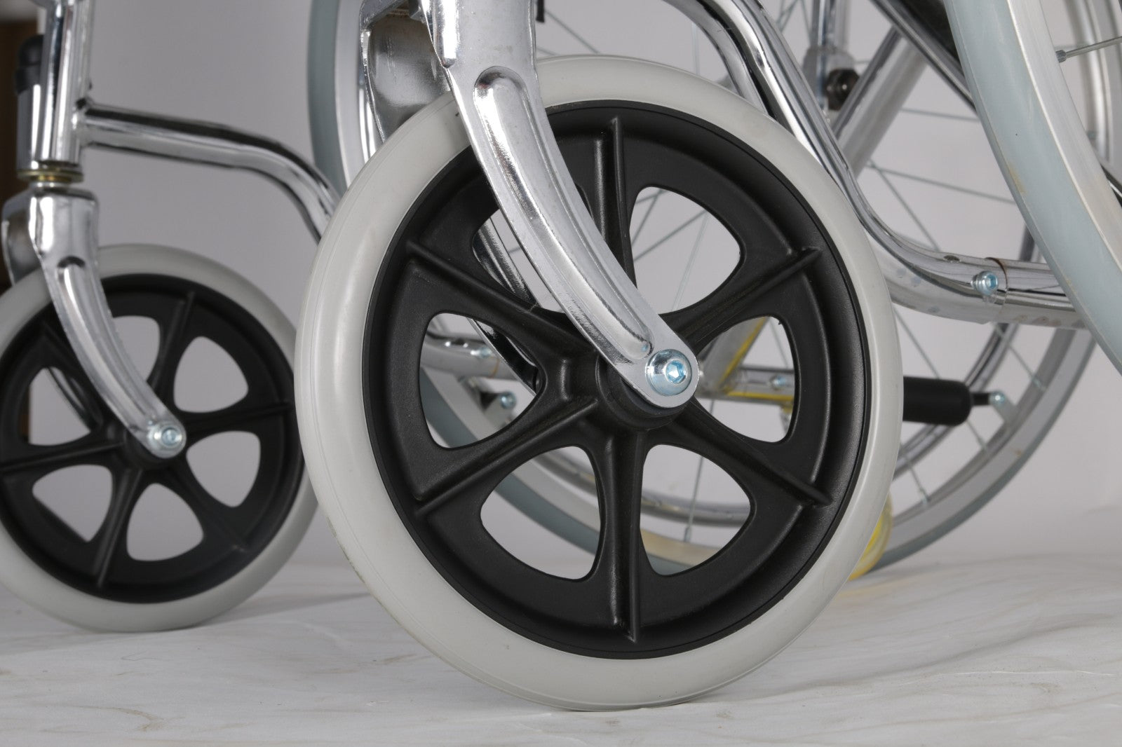 Foldable U Cut Commode Wheelchair with Flip-up Armrest & Detachable Footrest CureClouds